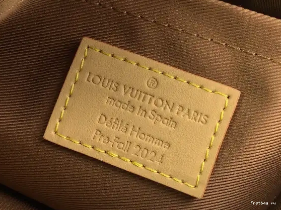Frstbag ru Chess Messenger-24*24*8CM LOUIS VUITTON 0501